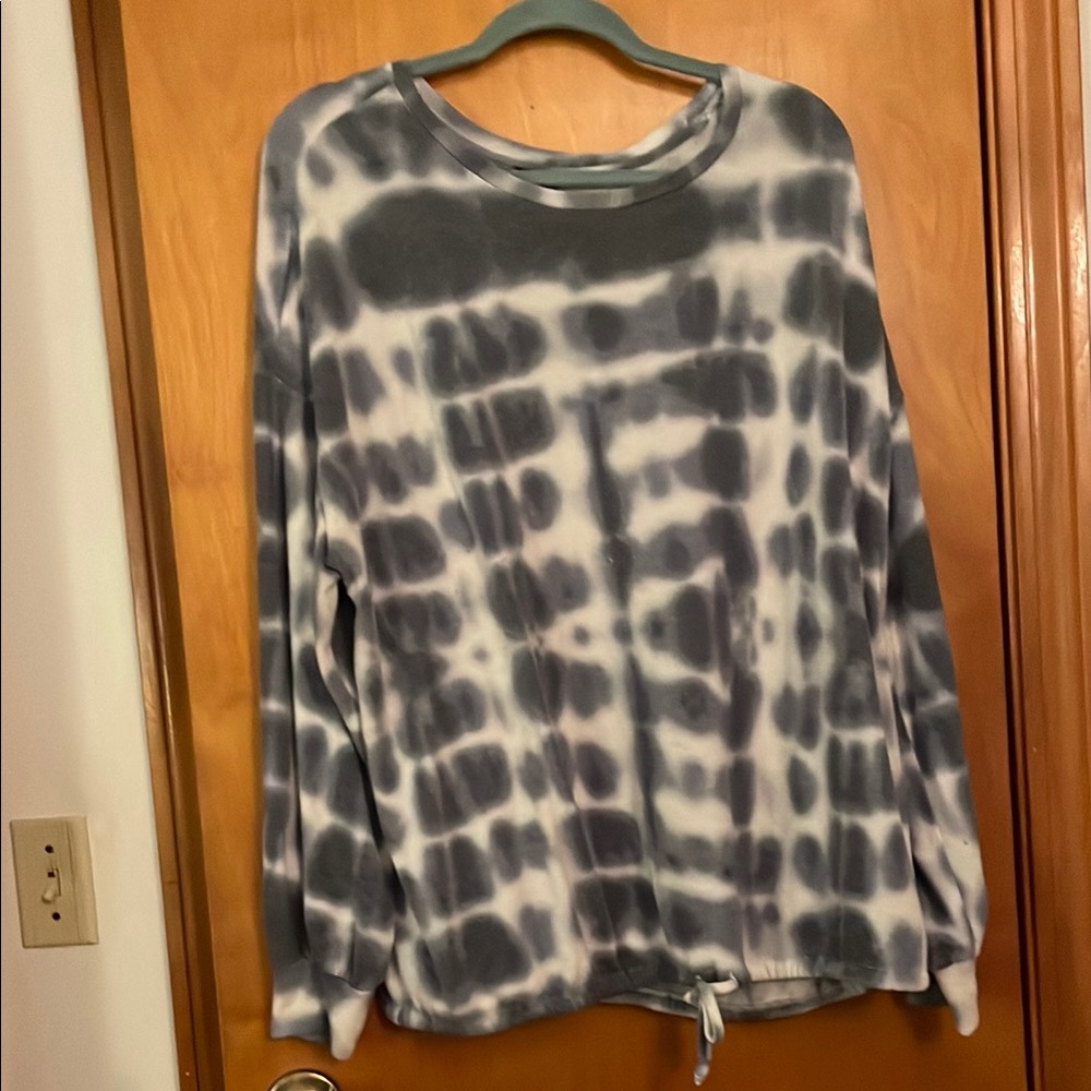 Lee Heather Gray Lightweight Sweatshirt with Front Tie